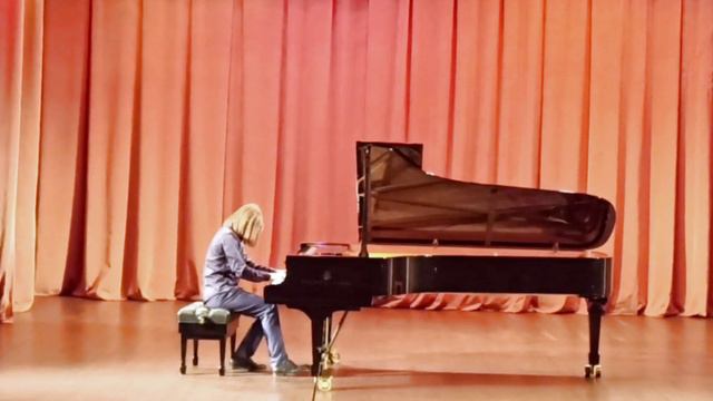 Арсений Вдовиченко,15 лет А.Скрябин Этюд ор.8 №9