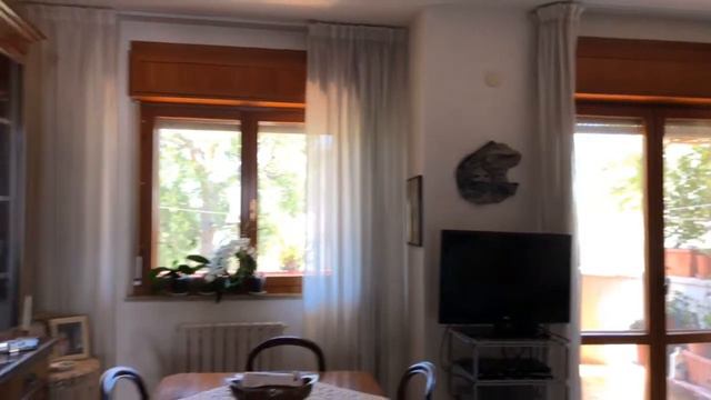Taranto - Appartamento con posto auto in Via Lago di Cecita смотреть онлайн