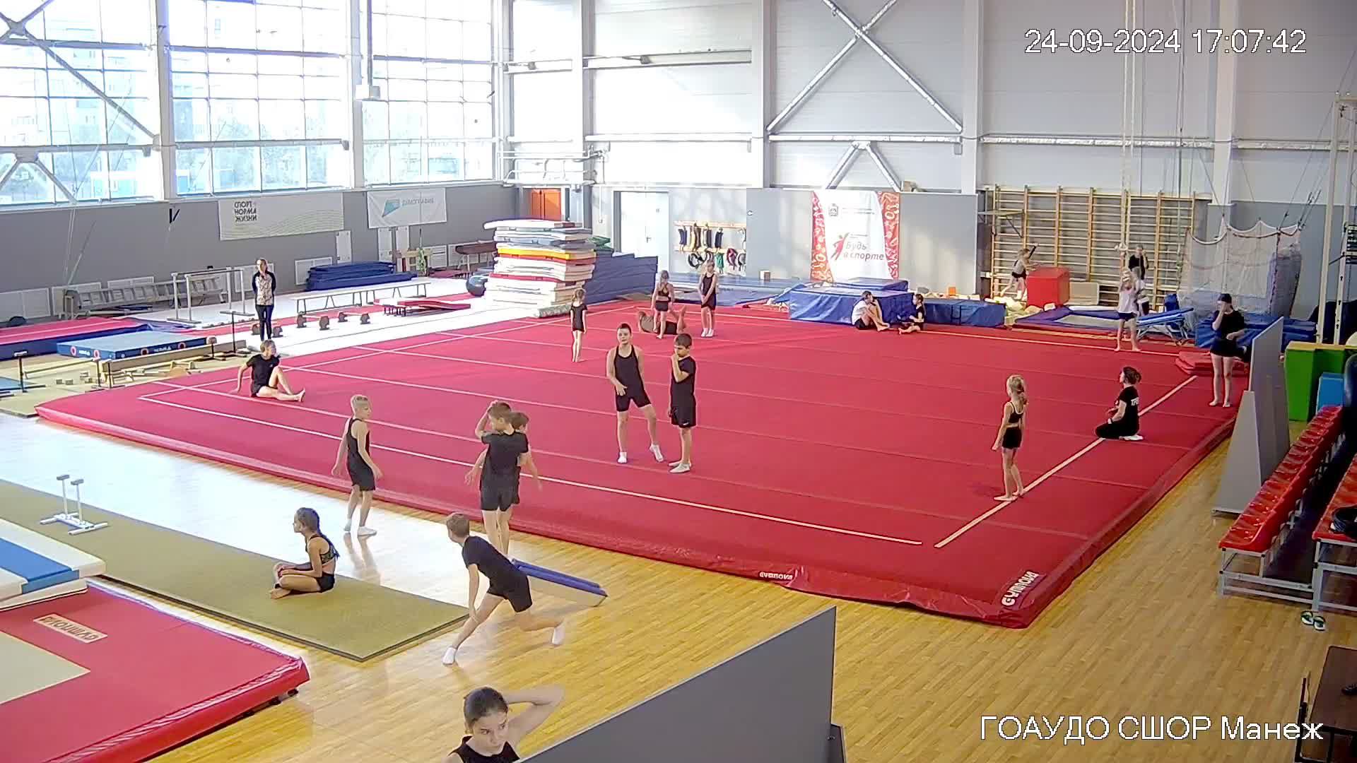 Развивающая акробатика смотреть онлайн