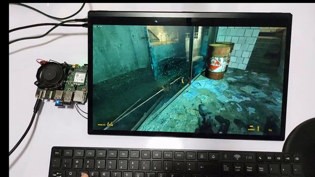 Radxa Rock 5B:  ARMBIAN OS With BOX86 | HALF-LIFE 2 (test)