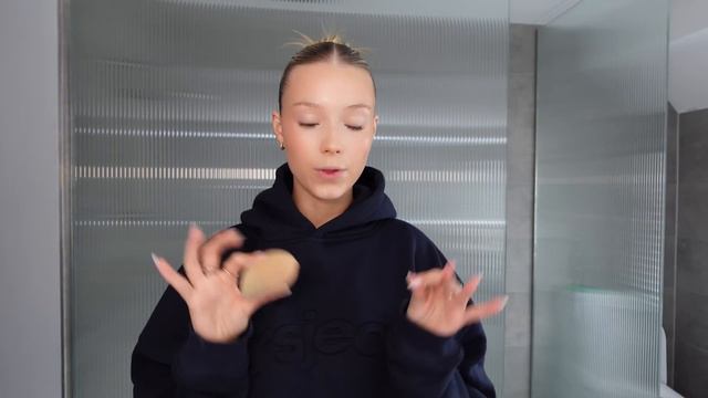 clean girl makeup tutorial смотреть онлайн