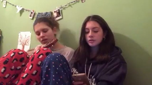 Tonight You Belong To Me - Cover by Lily and Elisa смотреть онлайн