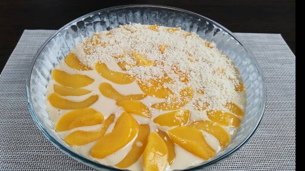 Пирог к чаю с персиками и штрейзельной крошкой. Обязательно попробуйте это очень вкусно смотреть онлайн