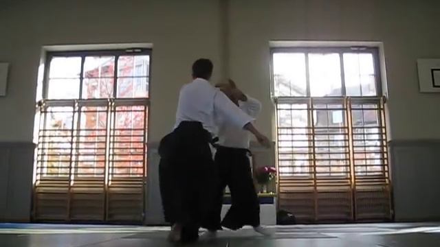 35 Ai-Hanmi Omote Ikkyo (application)