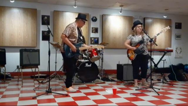 The VaVaVoodoos, Live at Elks Lodge #49 in Albany NY, 30july2022 смотреть онлайн