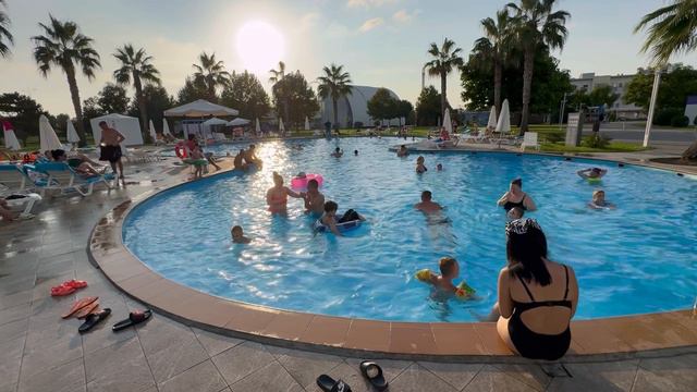 Сочи Парк Отель 2024 🌴 Отдыхаем в сентябре 🌊 Пошли на море, все купаются! Сириус Влог смотреть онлайн