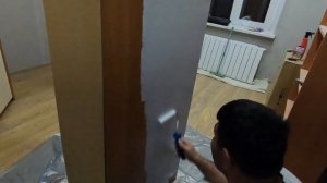 Обновляем мебель для Абдугани. Брат собирает мебель в гостиную.