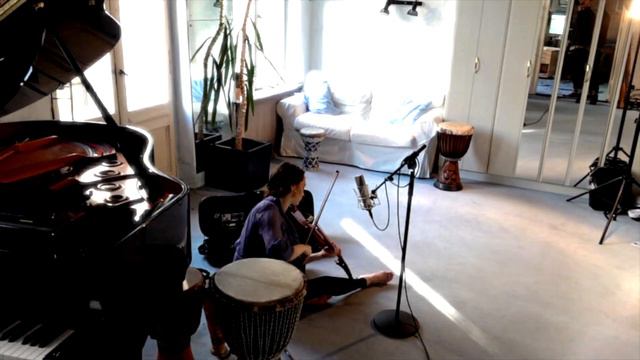 Stefanie Sylla On Viola D'amore