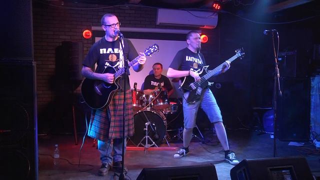 Тёплый Клетчатый Плед - Приносит небо холода смотреть онлайн
