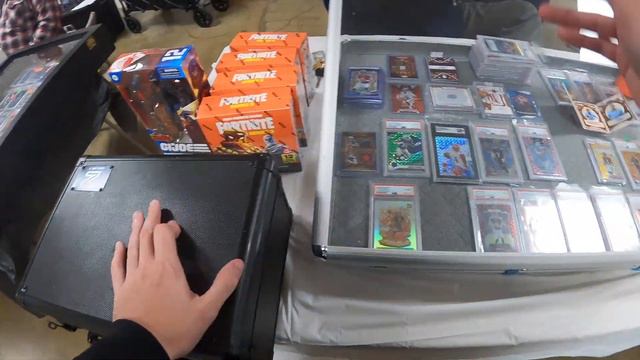 Why You Should Try Different Card Shows | Bowling Green Vlog смотреть онлайн