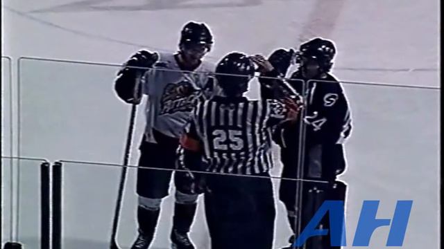OHL Mar. 9, 2005 Robin Big Snake,OS v Mark O'Leary,GUE Owen Sound Attack Guelph Storm смотреть онлайн