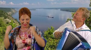 Валентина Воронина и Геннадий Шишлин (г. Москва)_На пароме