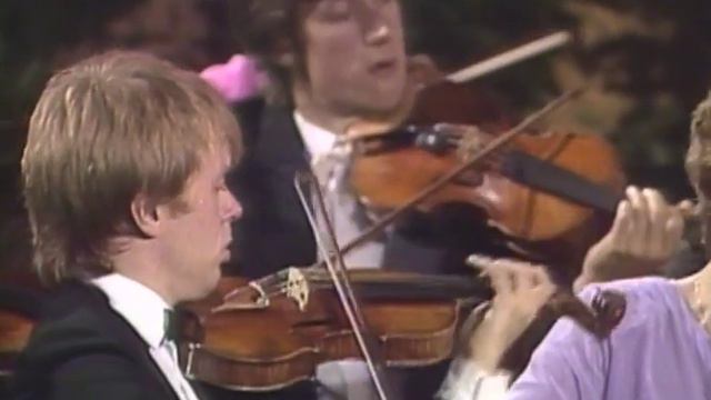 Schubert Symphony No.1 D.82 Sandor Vegh Salzburg, 1988. смотреть онлайн