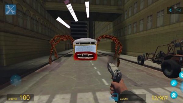 GIANT TOPAZ BUS EATER and CAR EATER wanted to DEVOUR me!!!! | Gmod horror realism