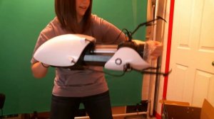 REAL LIFE PORTAL GUN - Limited Edition Portal Gun Unboxing (ThinkGeek)