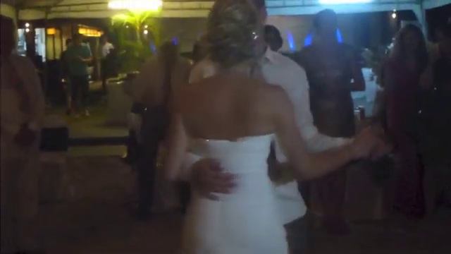 Video compilation of Caz & Ollie's wedding on Koh Samui смотреть онлайн