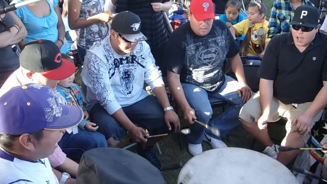 Poundmaker, Flying Dust Powwow 2010, Saturday. смотреть онлайн