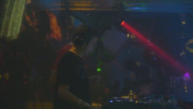 The story of a blind DJ & Producer EP 7 - China & Vietnam смотреть онлайн