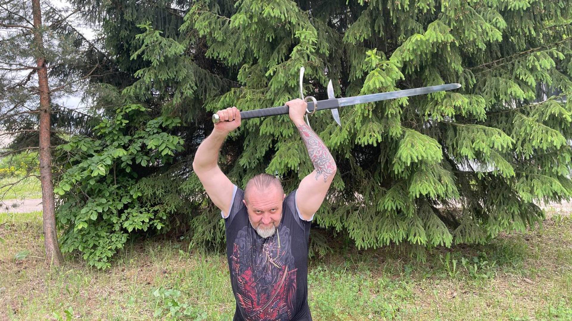 Обзор на Двуручный меч "Цвайхандер" смотреть онлайн