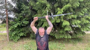 Обзор на Двуручный меч "Цвайхандер"