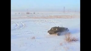 Россия тащит на передовую БТР-50