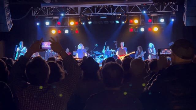 Jerry Harrison and Adrian Belew playing “Take Me to the River" at Starland Ballroom 3.5.23 смотреть онлайн