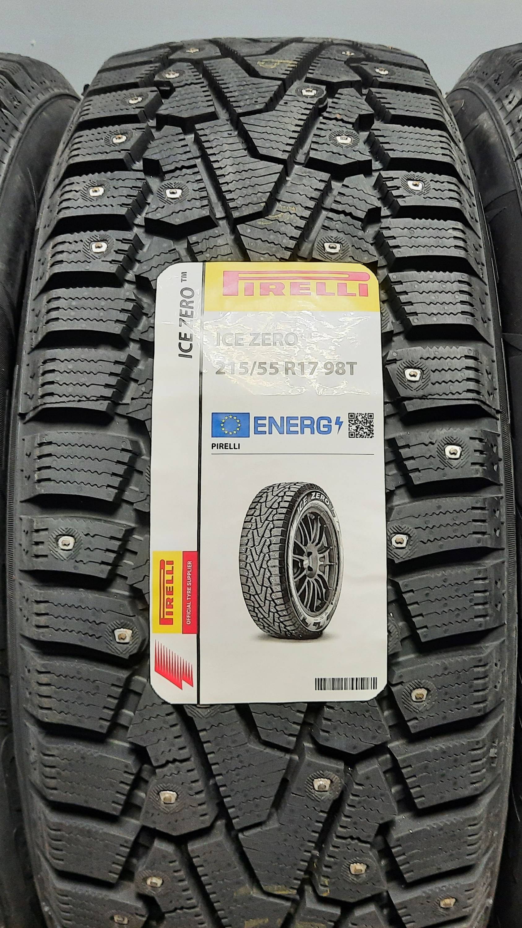 Pirelli Winter Ice Zero 215/55 R17 98T