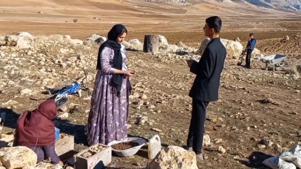 Vahid's love and affection for Parisa and Parisa's efforts for a better life