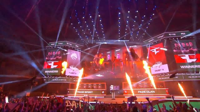 РЕШАЮЩИЙ НОЖ В МАТЧЕ FAZE - SPIRIT, КОТОРЫЙ ВЫВЕЛ В ФИНАЛ МАЖОРА смотреть онлайн
