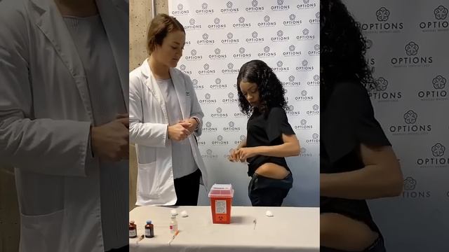 How to perform a glute injection (intramuscular injection) смотреть онлайн