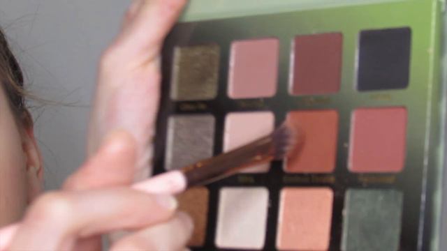 Olive Green SMOKEY EYE! смотреть онлайн