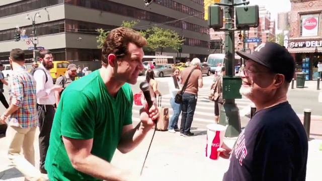 Billy On The Street - S04E02 - For a Dollar, It's Chris Pratt! смотреть онлайн