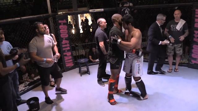 Combat Night Pro 2 / 72 Amateur Card смотреть онлайн