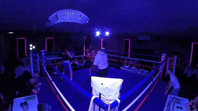 Ultra White Collar Boxing | Northampton | Dan Manchester VS Mickey Boggeln смотреть онлайн