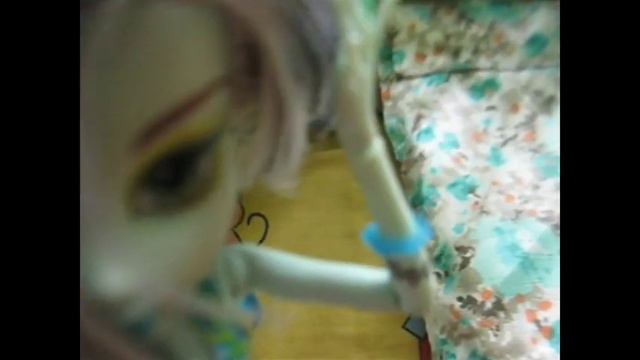 MONSTER HIGH 2 .crisis en el cabello de cleo смотреть онлайн