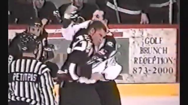 Patrick Allard vs Mike Brault round 2 LHSPQ 5 10 01 смотреть онлайн