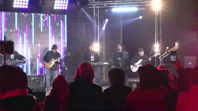 «Көмүс түүн» Спартак Эверстов тылл. уонна мел. толорор  Николай Эверстов