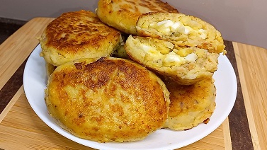 Нежные сочные КАРТОФЕЛЬНЫЕ ЗРАЗЫ - бюджетный вариант смотреть онлайн