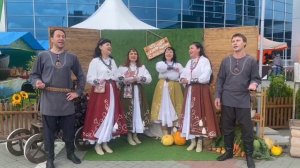 Русские народные песни в акапельном исполнении Загорела во поле калина.mp4