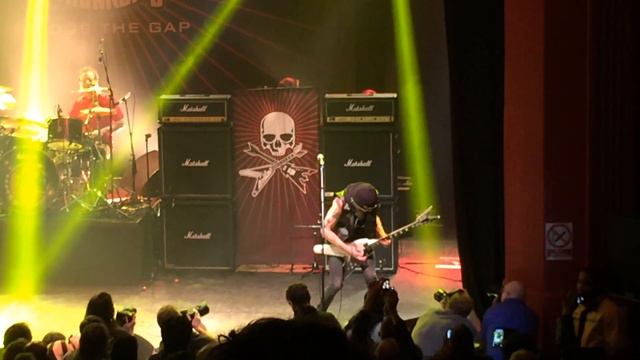Michael Schenker's Temple Of Rock - London Shepherds Bush Empire 20 Dec 2014- Armed and ready смотреть онлайн