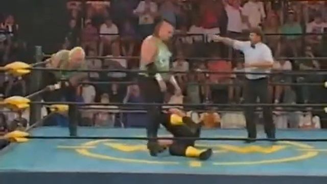 Bobby Heenan hints Hogan is the third man prior to Bash at the Beach 96 смотреть онлайн