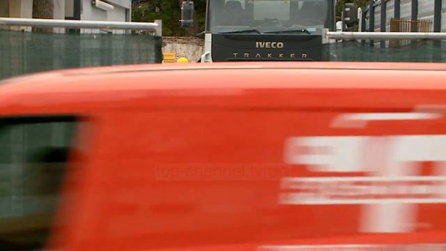 Top News - Ngjarje e rëndë në Tiranë/ Punëtori rrëzohet nga skela e pallatit смотреть онлайн