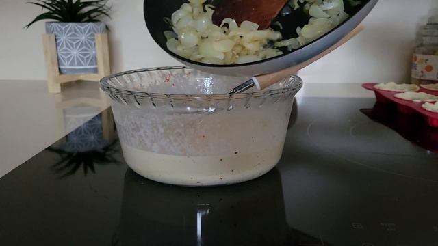 Tartelettes oignons-saumon (ou thon,jambon,....) смотреть онлайн