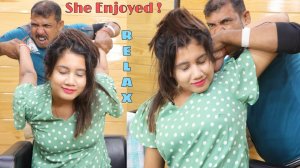 She enjoyed the Head Massage ｜ ASMR tappings ｜ Asim Barber Neck & Spinal Cracking