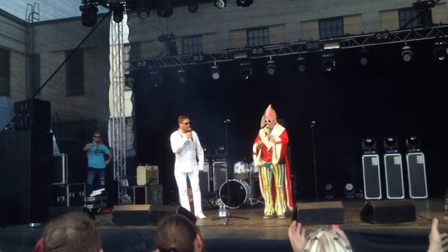 Hausmylly @ We Love The 90's 2015 смотреть онлайн