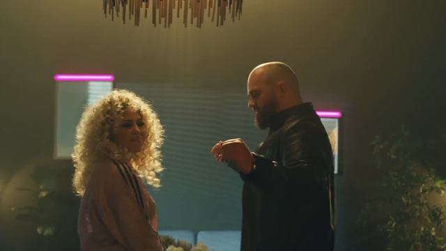Petruta Feat. Alex Mica - Te Sarut Cu Inima [videoclip Oficial]