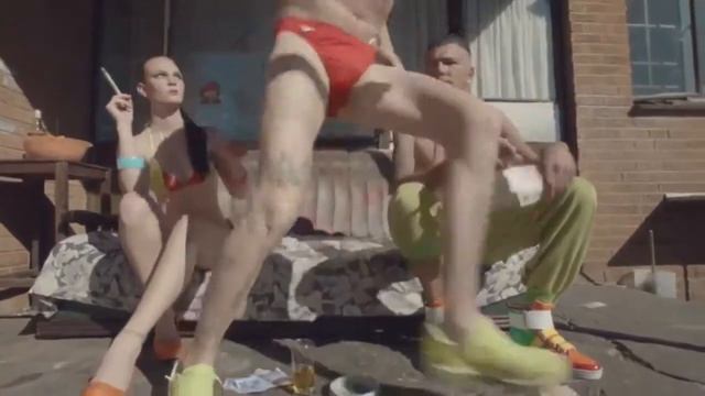 Die antwoord baby's on fire official ! смотреть онлайн
