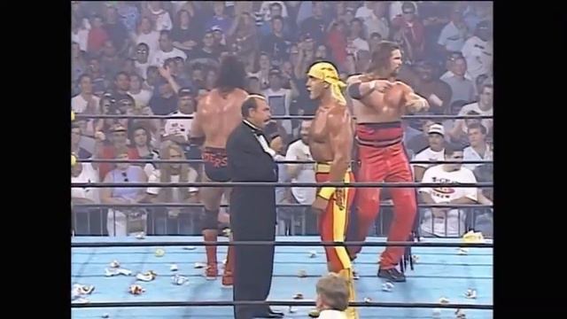 Hulk Hogan Heel Turn - Bash At The Beach смотреть онлайн
