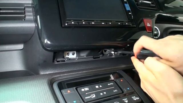 Снятие магнитолы Honda Stepwgn Rp3 2016