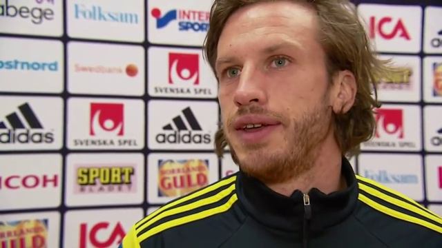 Gustav Svensson: "Var på väg till 90-års kalas när jag fick samtalet" - TV4 Sport смотреть онлайн